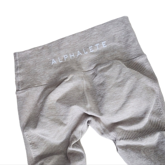 Alphalete Compression Leggings Size Small Brand Spell Out. - Picture 4 of 8